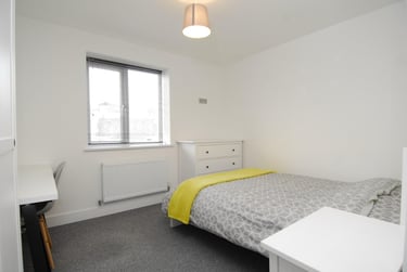 2 bed flat, Belgrave Lane, Mutley, Plymouth, PL47DA - Image 4